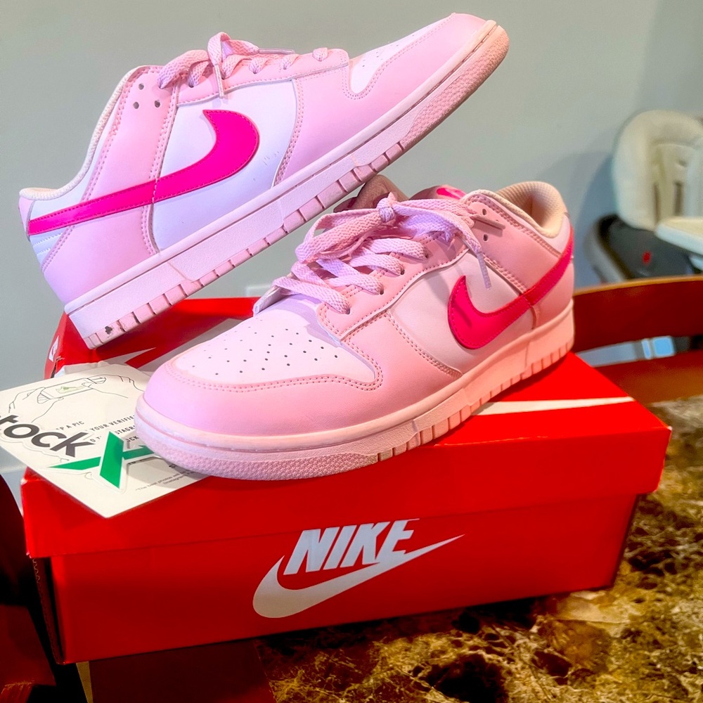 Nike Dunks Pink